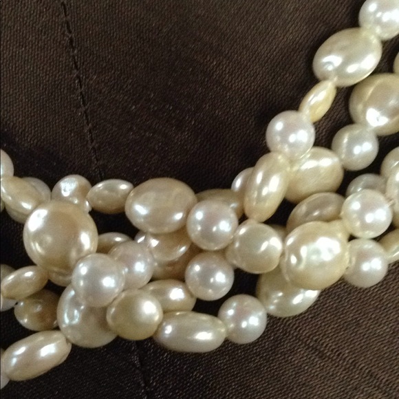 Necklace - Picture 2 of 3